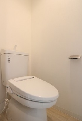 トイレ※別部屋の写真です